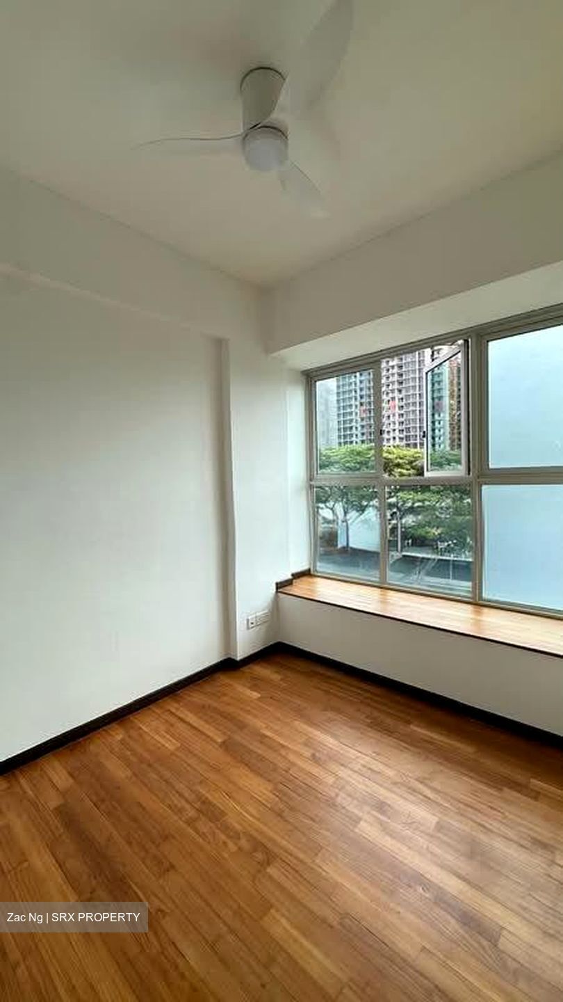 East Mews (D15), Apartment #568175131